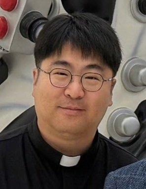 fr kim kyounghun